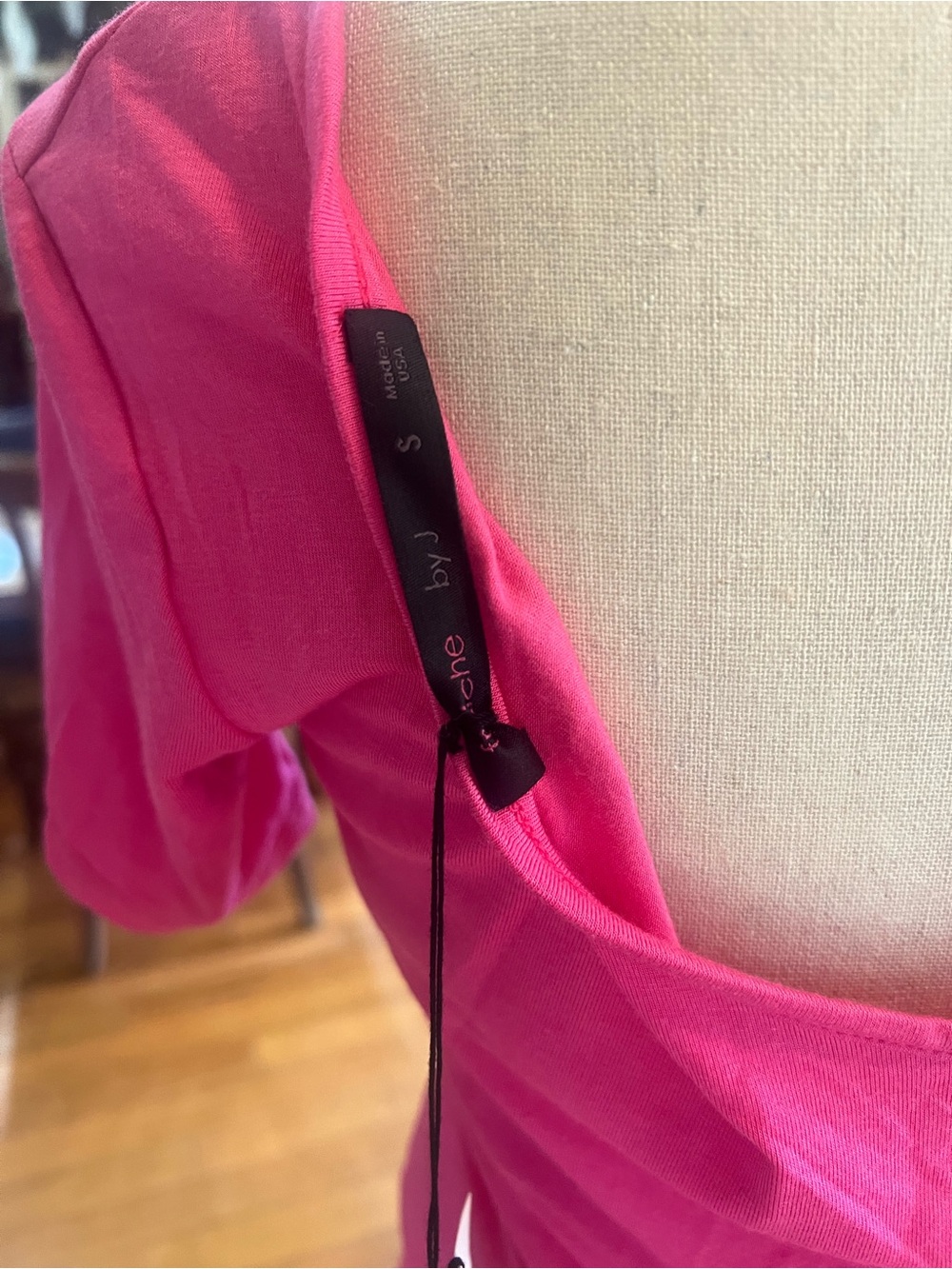 Women’s Hot Pink Maxi Dress - Short Sleeve - Picture 6 of 7